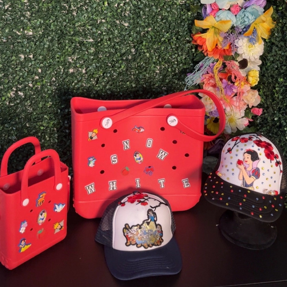 Red Snow White Tote Bag Snow White Themed